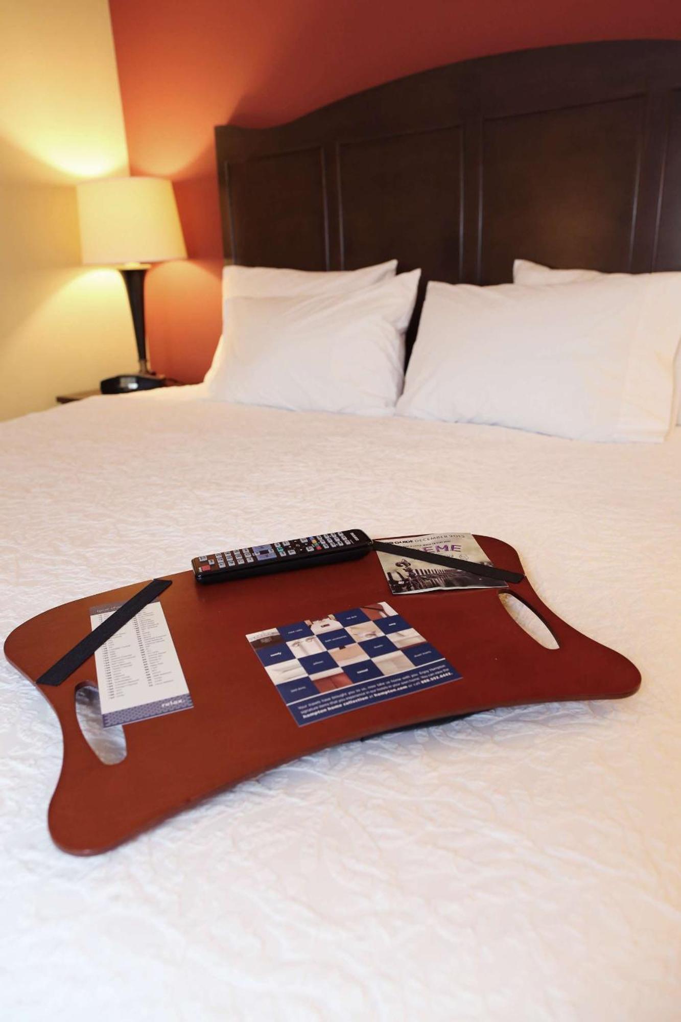 Hampton Inn Юнион-Сити Экстерьер фото
